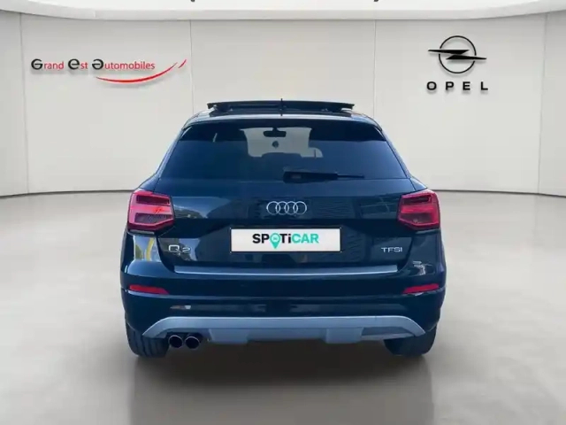 Audi Q2 1.4 tfsi 150ch cod s line s tronic 7 + toit ouvrant + attelage — photo 4