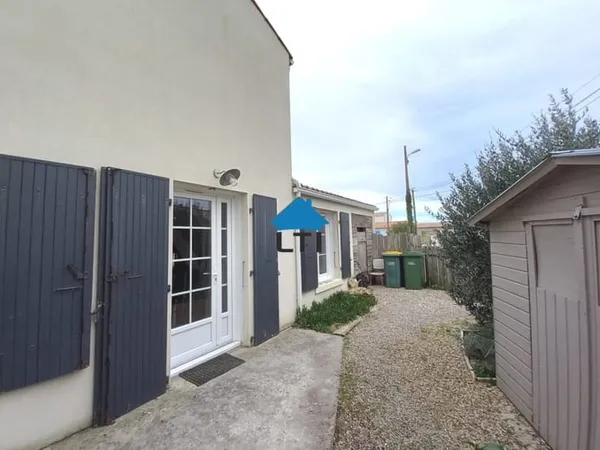 ENSEMBLE DE 2 HABITATIONS A MAISONNEUVE