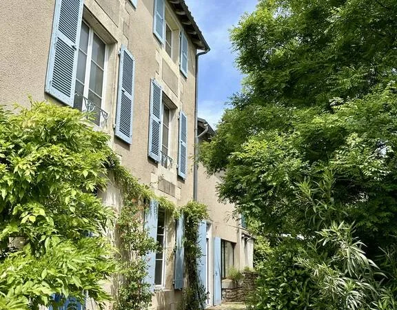 Maison 6 pièces 295 m²