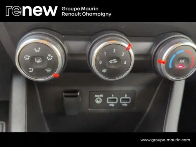 Renault Clio 1.0 tce 90ch equilibre — photo 30