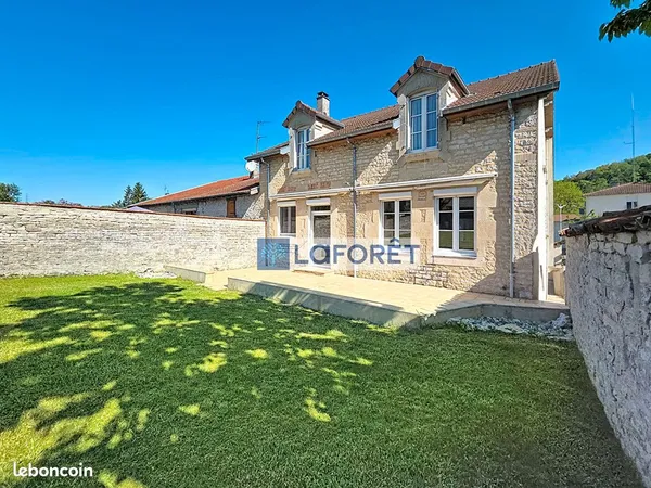 Maison 7 pièces 201 m²