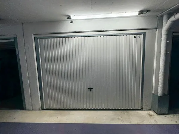 Cannes hypercentre - croisette - box fermé