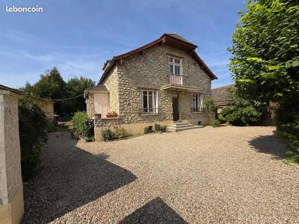 Vente | Maison ancienne | 7p | 5ch | 170 m² | Champigny | Balcon