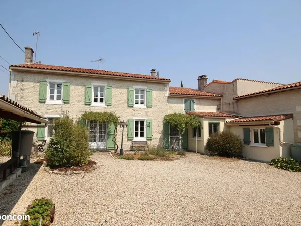 Propriété 6 pièces 132 m²