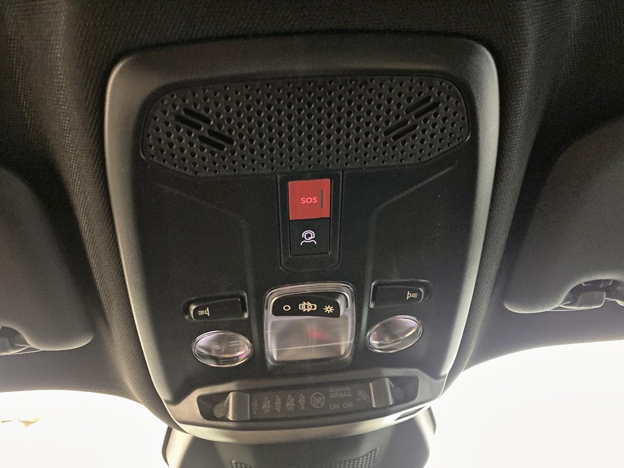 Peugeot 2008 hybrid 145 ch e-dcs6 allure — photo 19