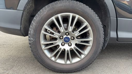 Ford Kuga 1.5 Ecoboost 150 - Titanium – 2016 – 136480 km – Essence – Boîte Manuelle — photo 28