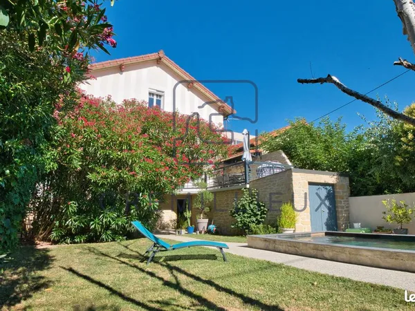 Maison 7 pièces 175 m²