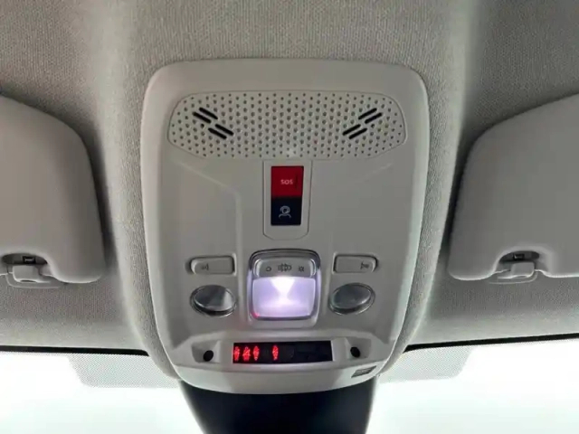Citroën C4 puretech 130 s&amp;s eat8 — photo 102