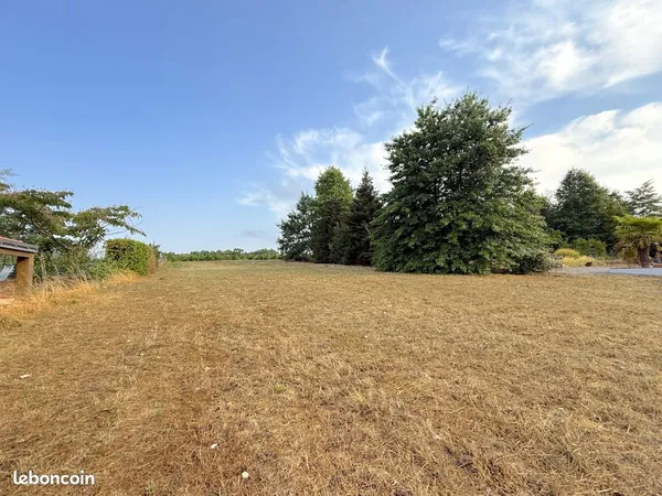 Terrain 1514 m² Le Pallet