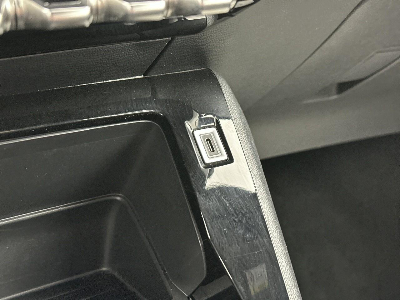 Peugeot 2008 100 s&s bvm6 style — photo 28
