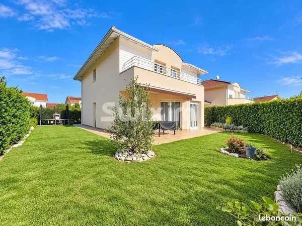 Maison 6 pièces 138 m²