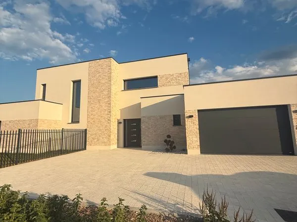 MAISON NEUVE T5, 160m2, GARAGE, JARDIN, TERRASSE, 2500
