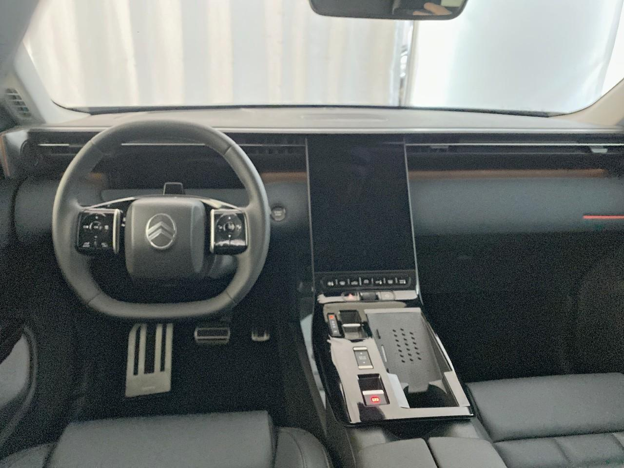 Citroën C5 Aircross hybride 145 ch e-dcs6 max — photo 8