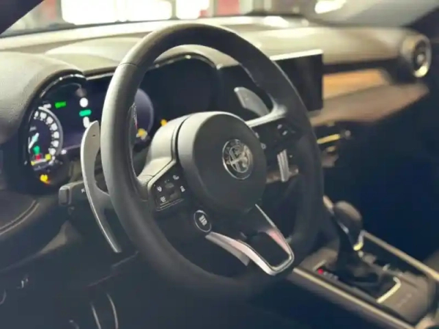 Alfa Romeo Tonale 1.3 ibrida plug-in 280ch veloce at6 e-q4 — photo 9