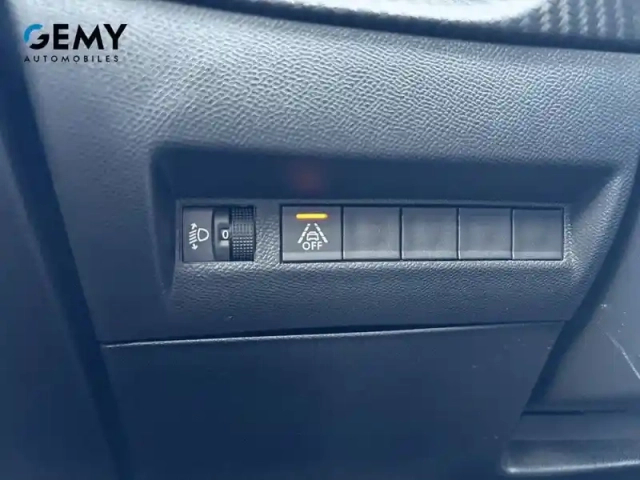 Peugeot 208 puretech 100 s&amp;s bvm6 — photo 18