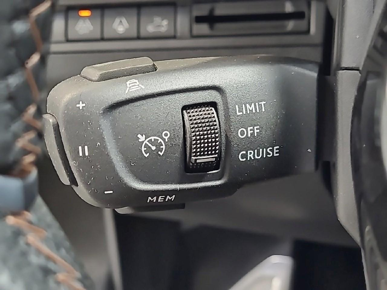 Peugeot 3008 puretech 130ch s&s eat8 gt — photo 28