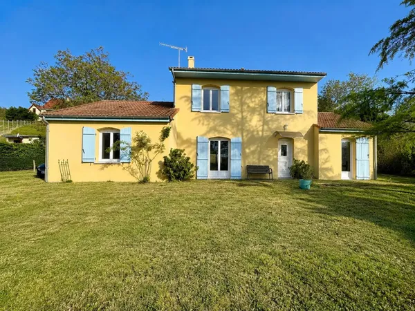 Maison familiale de 159 m² à Saint-Pourçain-sur-Sioule