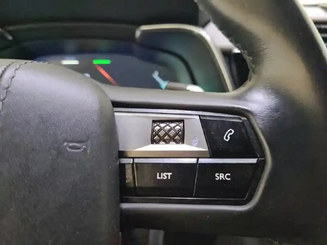 Ds Ds 7 ds7 crossback hybride 300 e-tense eat8 4x4 — photo 3
