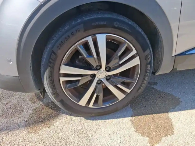 Peugeot 5008 puretech 130ch s&amp;s bvm6 — photo 21