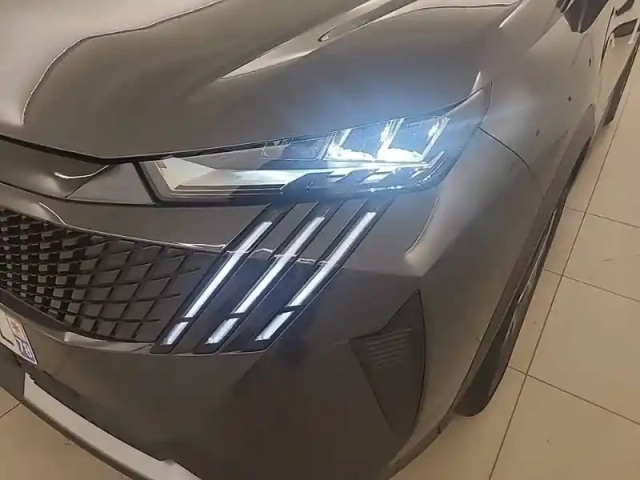 Peugeot 3008 electrique 210 ch 73 kwh — photo 49