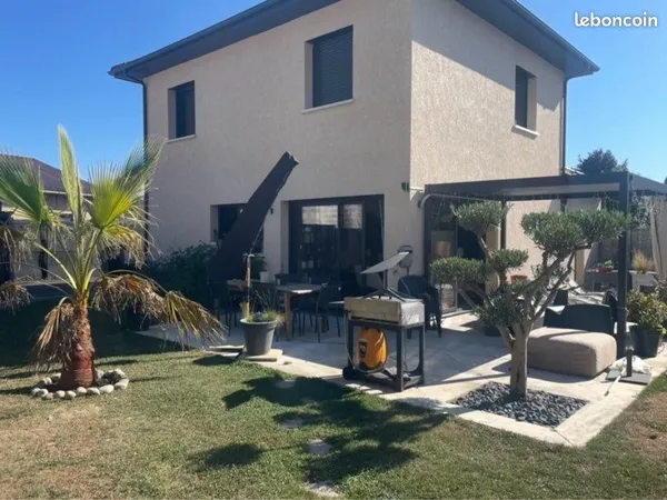 Villa T6 centre Diemoz
