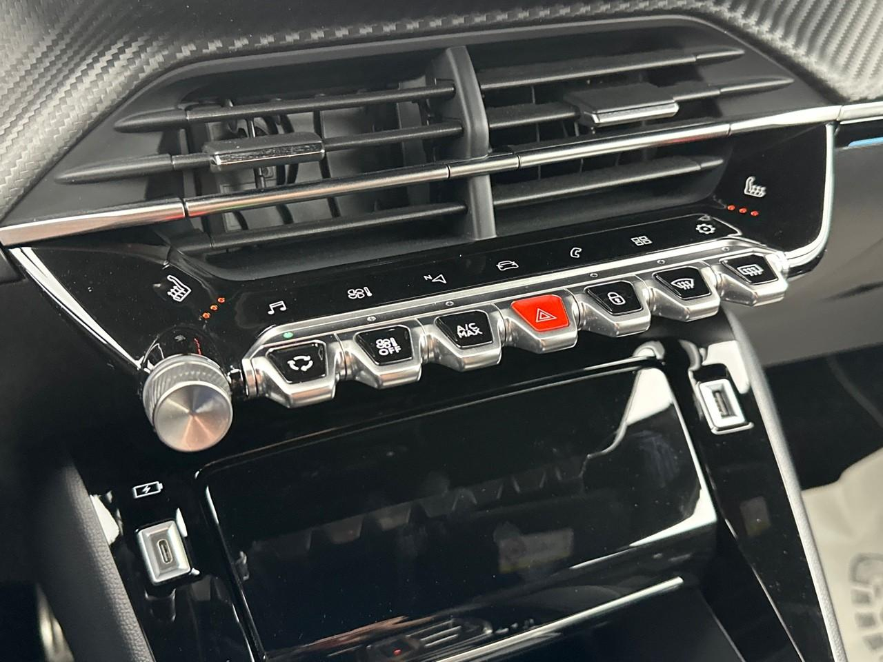 Peugeot 2008 puretech 130 s&s eat8 gt — photo 28