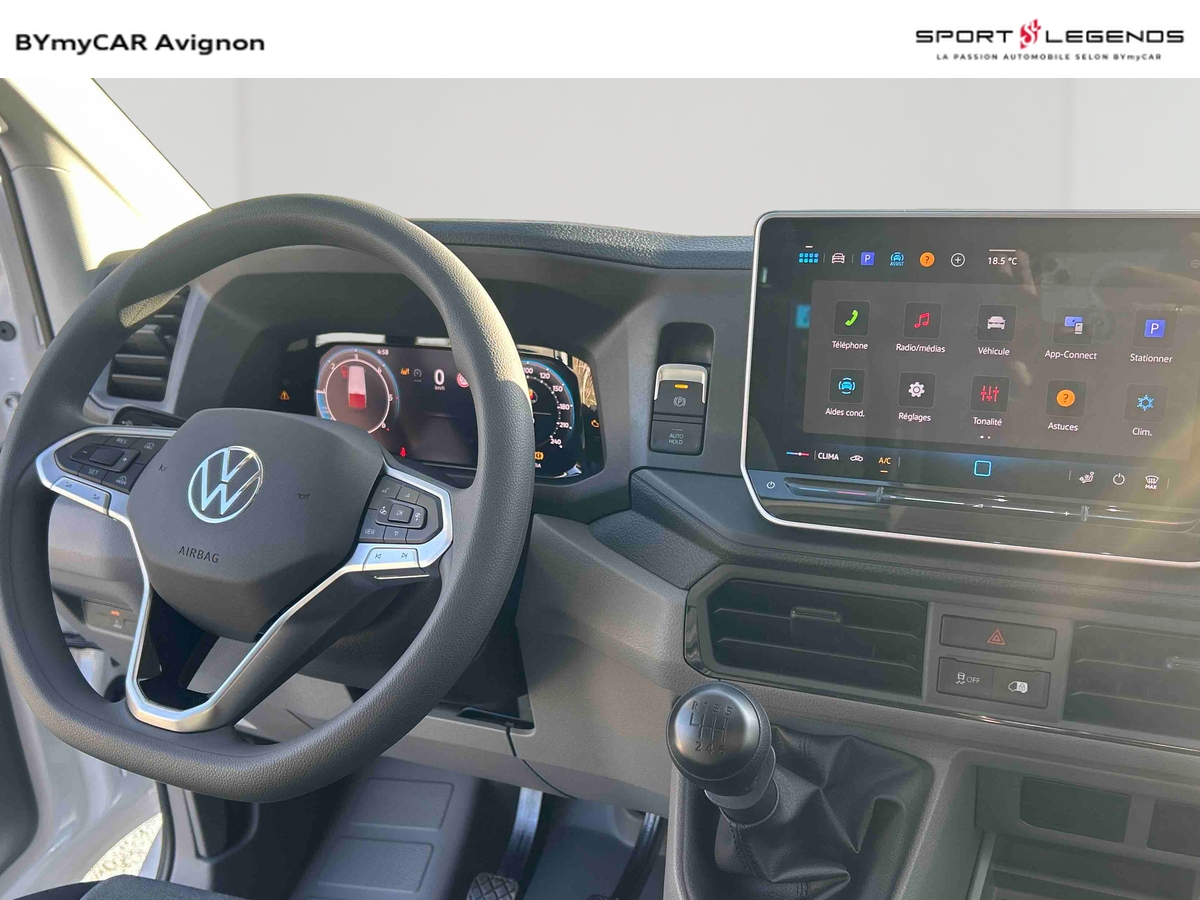 Volkswagen Utilitaires CRAFTER VAN 35 L3H3 2.0 TDI 140 CH — photo 9