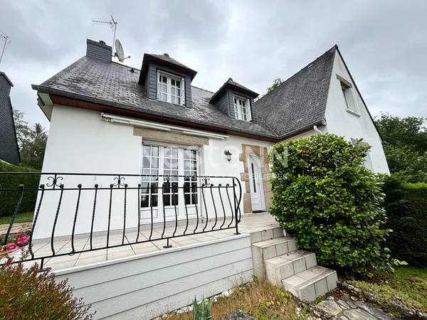 A vendre Saint Ave Maison de 5 chambres idéalement située aux portes de Vannes.