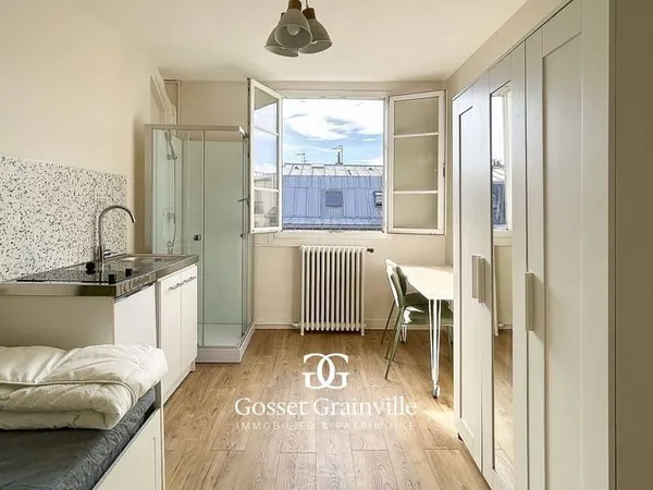 Studio 1 pièce 12 m²
