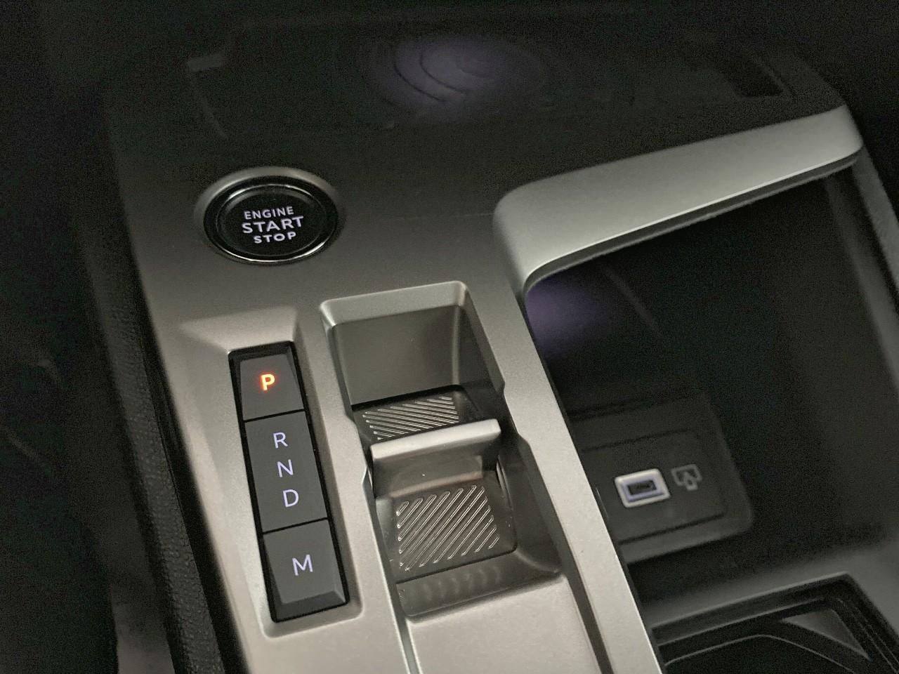 Peugeot 408 hybrid 145 e-dcs6 allure — photo 15