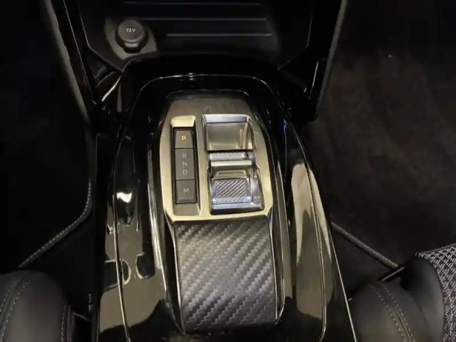 Peugeot 2008 1.2 puretech 130ch s&amp;s gt eat8 — photo 16