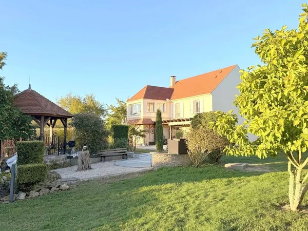 Maison 6 pièces 140 m²