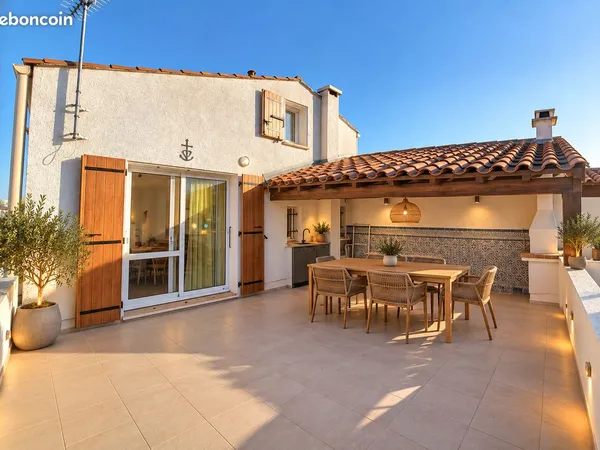 Appartement T2 mezzanine - climatisation - place de parking - terrasse - piscine collective