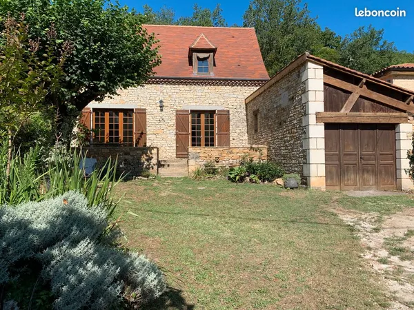 A louer a l'annee maison avec jardin