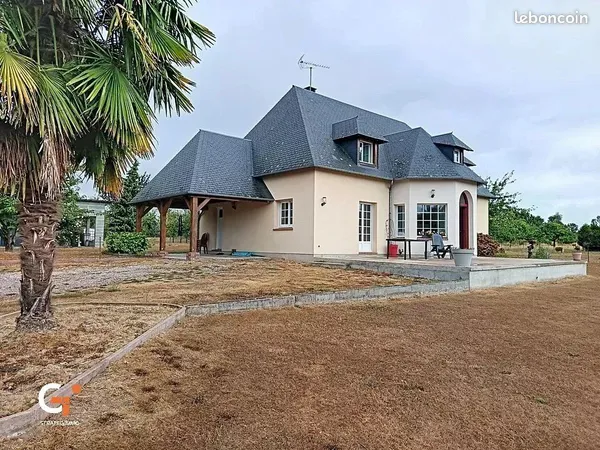 Maison 8 pièces 200 m²
