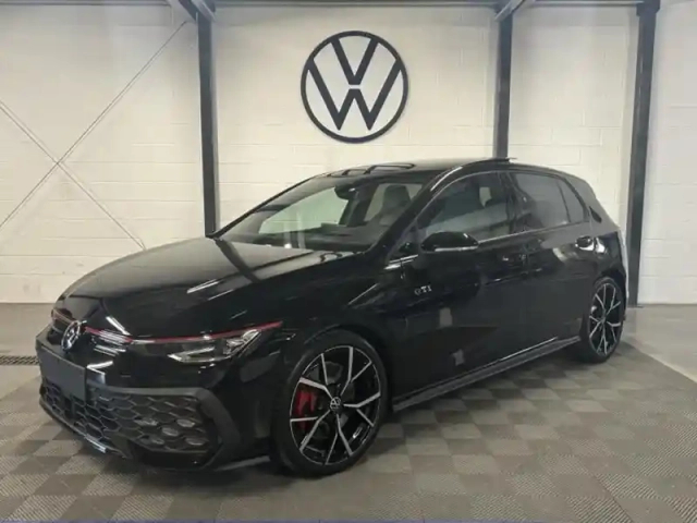 Volkswagen Golf 2.0 tsi 265ch gti dsg7 — photo 1