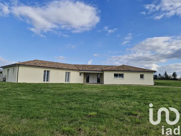 Maison 8 pièces 325 m²