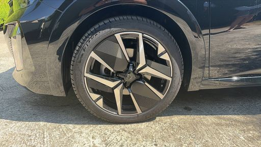 Peugeot 208 1.2 Hybrid 136 e-DSC6 - GT – 2025 – 2859 km – Hybride essence – Boîte Automatique — photo 7