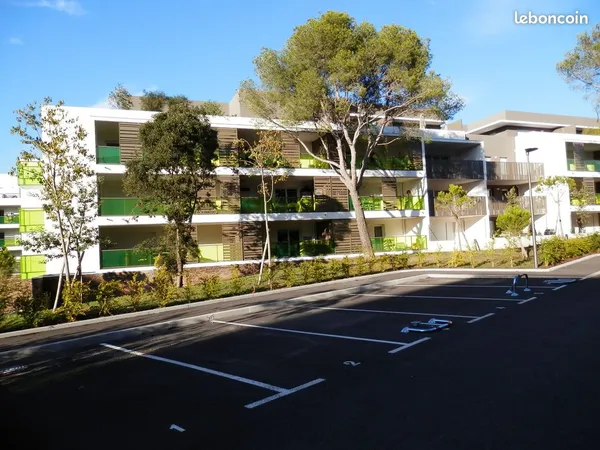 Appartement deux pièces avec garage