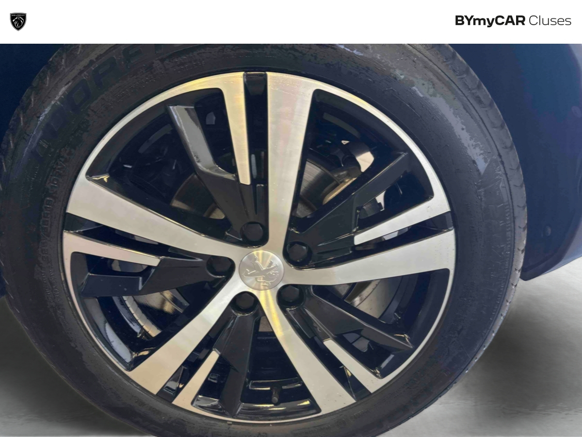 Peugeot 3008 Hybrid 225 e-EAT8 — photo 24