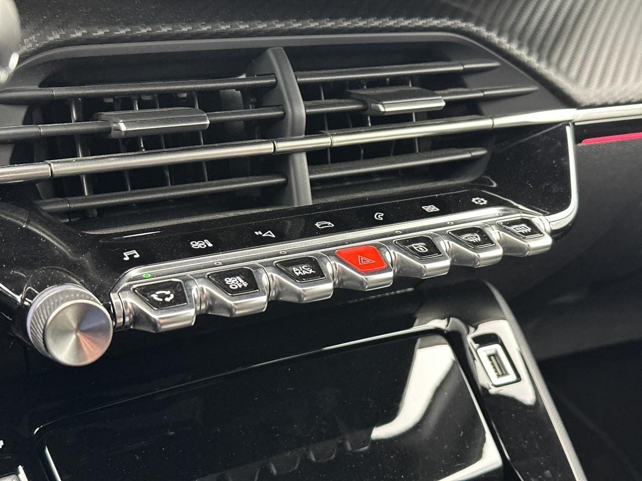 Peugeot 208 puretech 100 s&s eat8 gt — photo 28