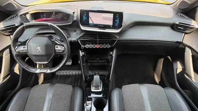 Peugeot 208 electrique 50 kwh 136ch — photo 22