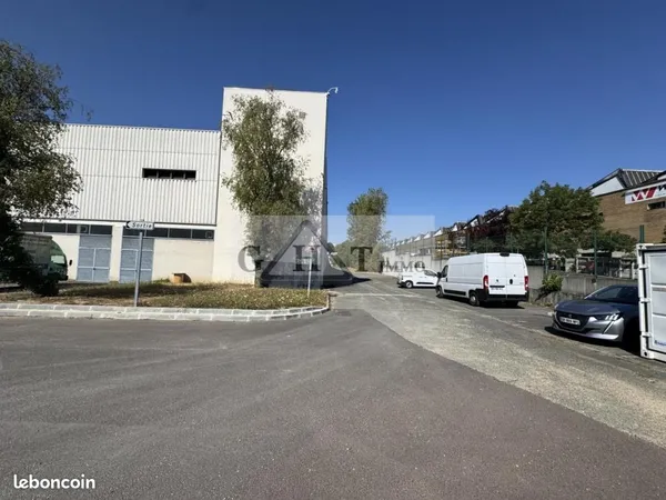 Bureaux 265 m²