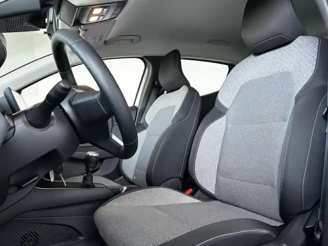 Renault Clio tce 90 ch gsr2 — photo 19