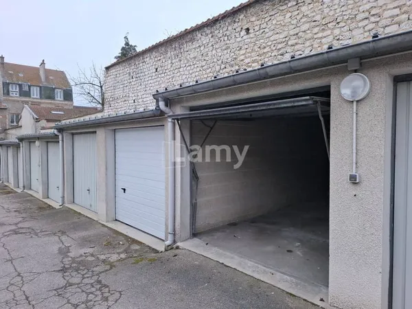 Parking 8 m²