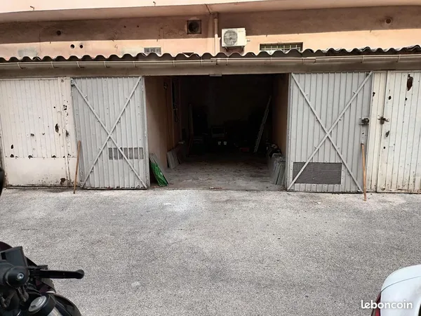 Garage a vendre