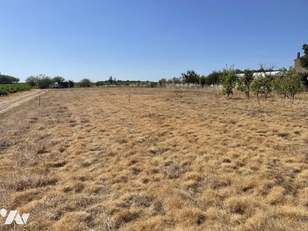 Terrain 500 m²
