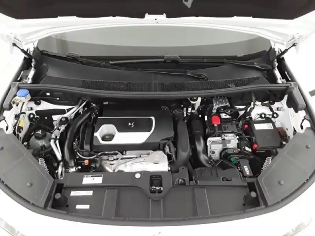 Ds Ds 7 ds7 crossback hybride e-tense 300 eat8 4x4 — photo 69