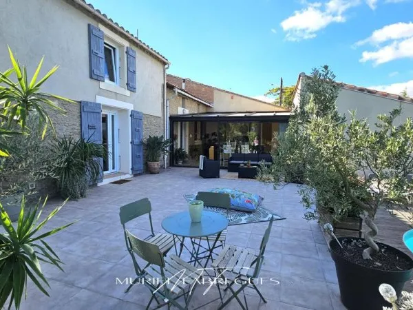 Maison Saint Martin Lalande, 9 pièces, 5 CH, piscine, studio. 300 m2 au sol