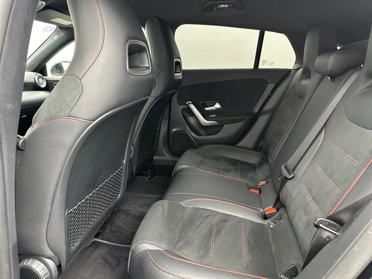 Mercedes Cla shooting brake 250 e 8g-dct amg line — photo 12